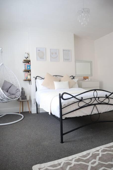 Spacious 1 Bedroom Apartment Leicester Extérieur photo