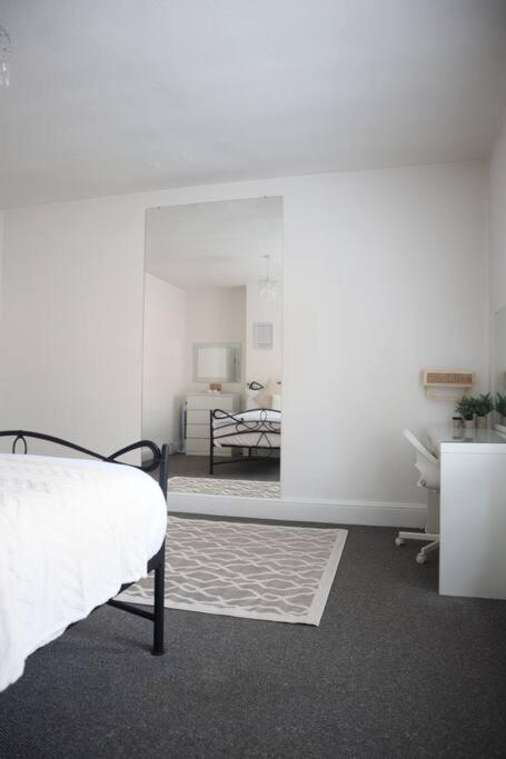 Spacious 1 Bedroom Apartment Leicester Extérieur photo