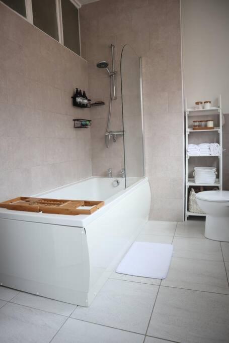 Spacious 1 Bedroom Apartment Leicester Extérieur photo