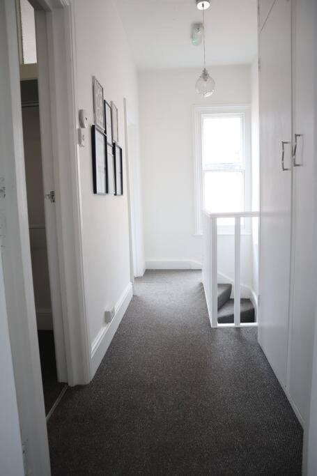 Spacious 1 Bedroom Apartment Leicester Extérieur photo
