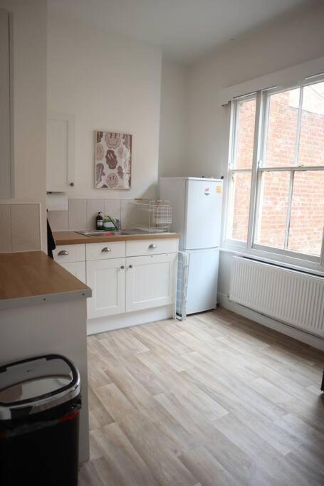 Spacious 1 Bedroom Apartment Leicester Extérieur photo